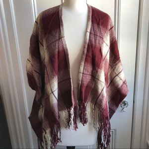 Hollister plaid flannel poncho